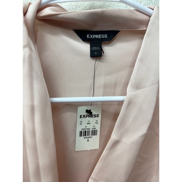 Express Shirt Womens Size S Blush Pink Faux Wrap V Neck Puff Shoulder Blouse New - Picture 3 of 5